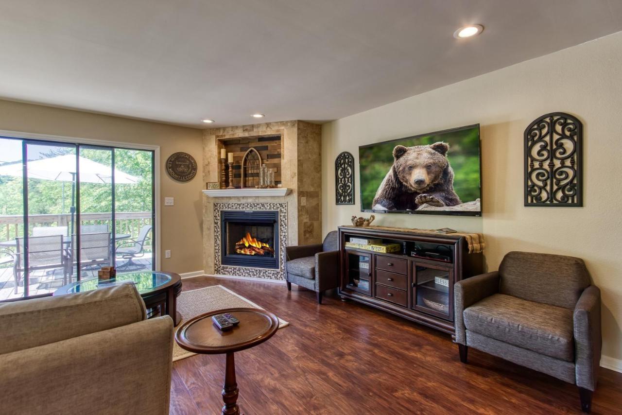 Deer&Doe by HoneyBearCabins 4BR 3BA Sleeps 10 Sevierville Buitenkant foto