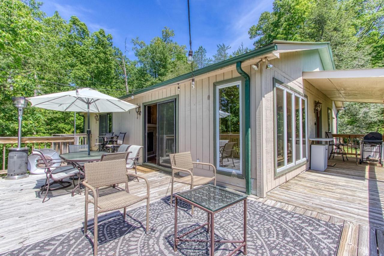 Deer&Doe by HoneyBearCabins 4BR 3BA Sleeps 10 Sevierville Buitenkant foto